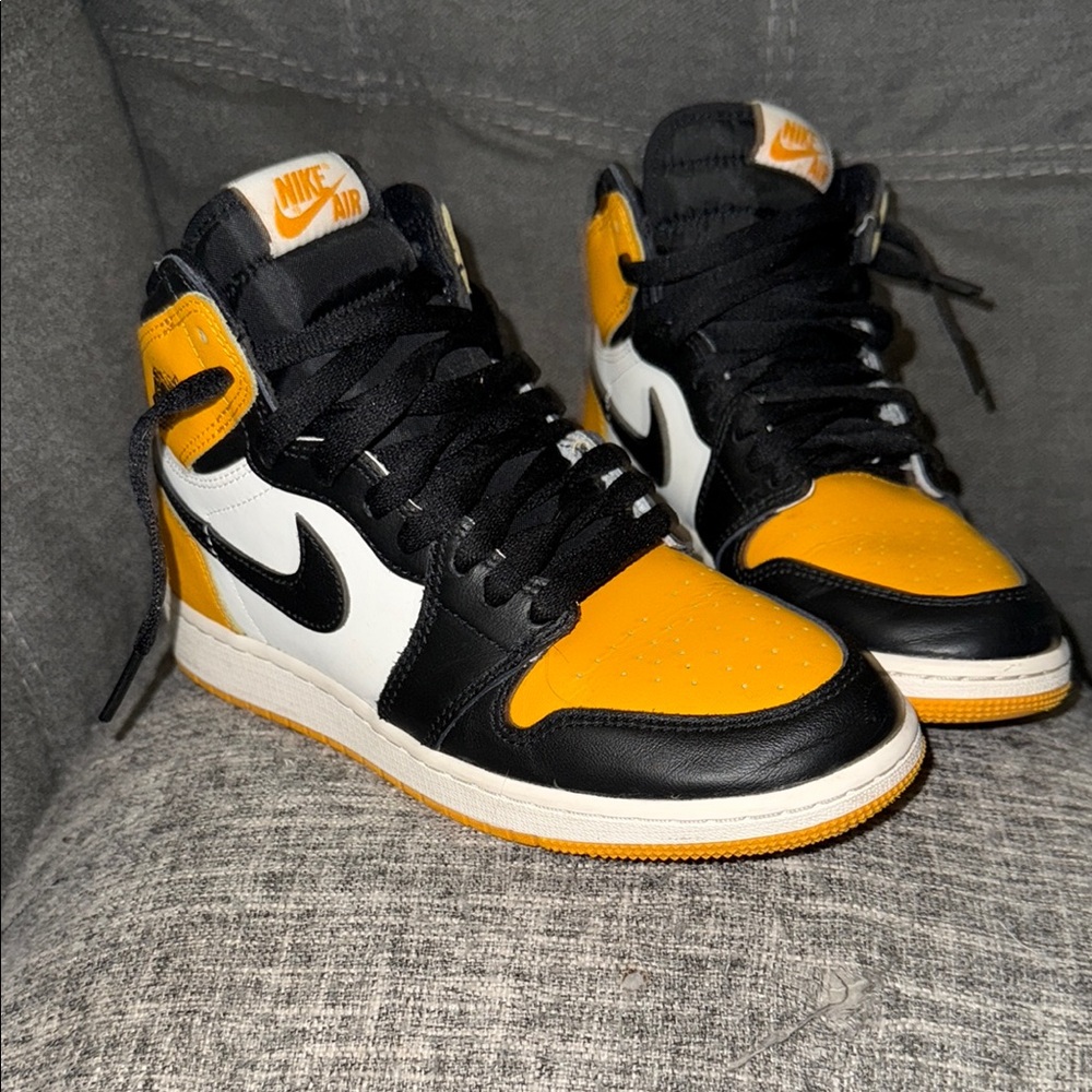 Nike retro 1’s